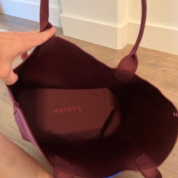 Rothy’s the Lightweight Tote in Collegiate Currant color - Picture 9 of 12